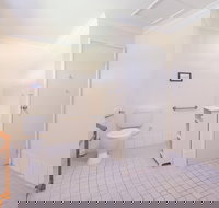 Surfside Ocean Beach - Accommodation Australia