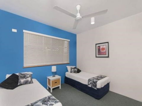 Pacific Sands Holiday Apartments - Local Tourism 5