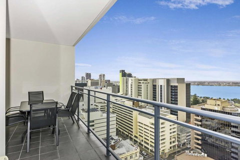 Astra Apartments Perth Zenith - Local Tourism 5