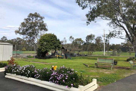 Wattle Motel - Accommodation Australia 7