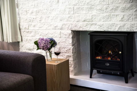 Tall Trees Motel - Accommodation Australia 7