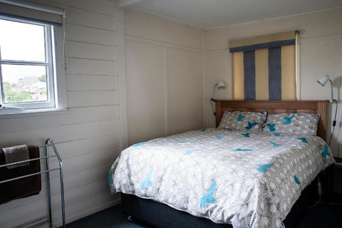 Pettit Cottage - Accommodation Australia 4