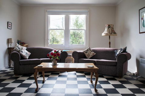 Pettit Cottage - Accommodation Australia 3