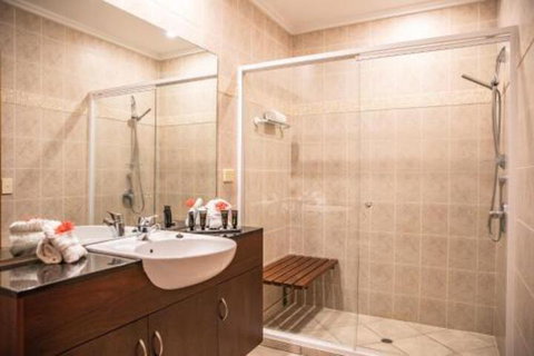 Four Mile Beach Retreat - Local Tourism 4