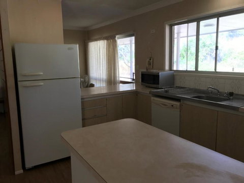 Oakridge Motel Tourist Park - Bed n Breakfasts 3