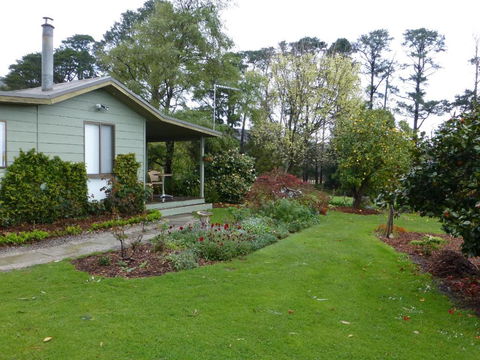 The Little House On The Hill - Local Tourism 4
