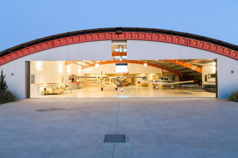 Hangar House Mudgee - Accommodation Australia 5