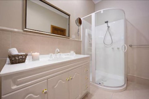 Ambience On Huon B&B - Australia Shopping 6