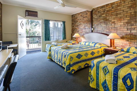 Centre Point Mid City Motor Inn - Accommodation Australia 4