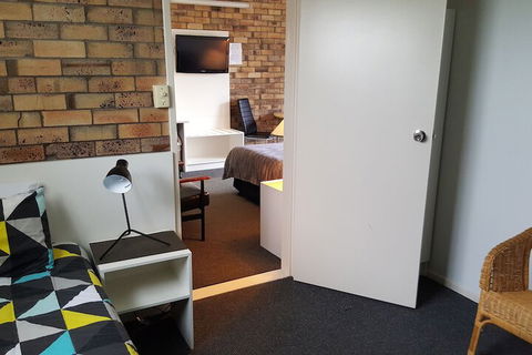 Centre Point Mid City Motor Inn - Accommodation Australia 5