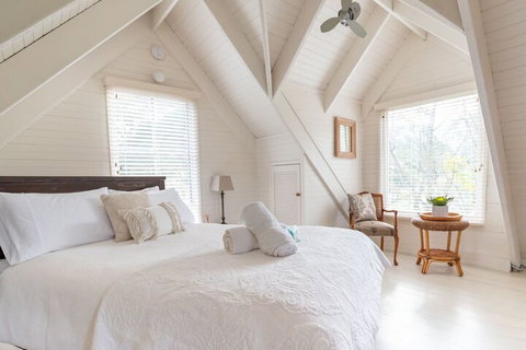 ARCADIA - The Barn Cottage & Rosehill Cottage - Australia Shopping 5