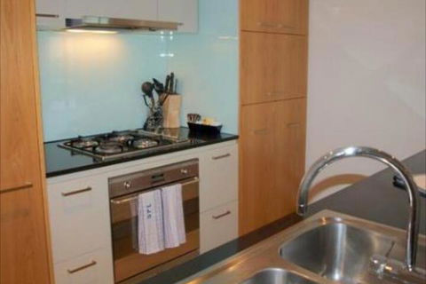 Docklands Prestige Apartments - Accommodation Australia 4