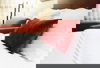 Flag Resort Whitsunday Waters - Local Tourism 0