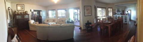 Fullcircle Farm Bed & Breakfast - Australia Shopping 3