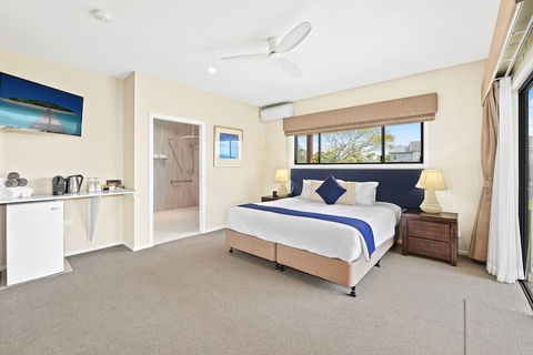 Ana Mandara Luxury Bed & Breakfast - Local Tourism 4