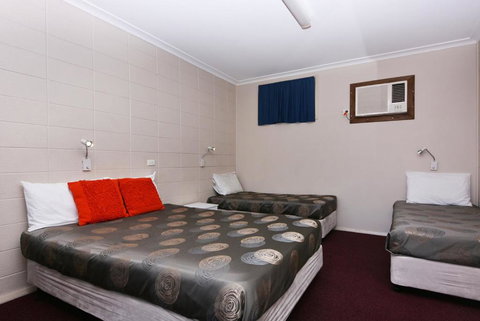Motel Poinsettia - Accommodation Australia 4