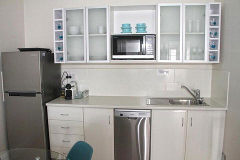 Smugglers Inn Studio Apartments - Australia Shopping 6