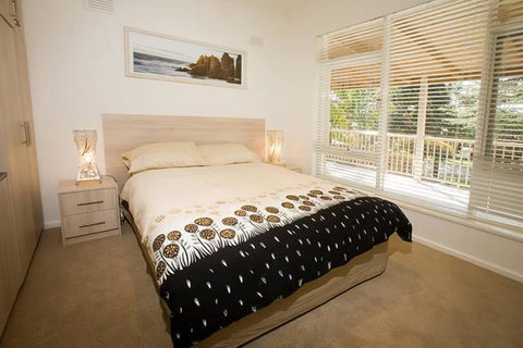 Beach House Apartments - Local Tourism 6