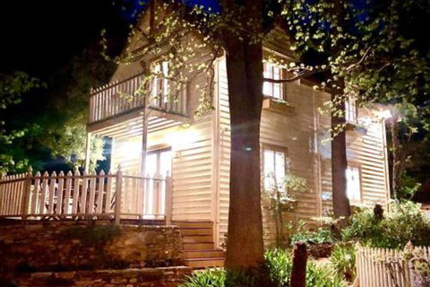 Aldgate Creek Cottage Bed & Breakfast - Accommodation Australia 0