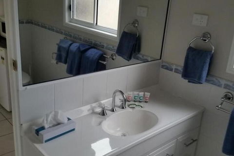 Augathella Palms Motel - Australia Shopping 2