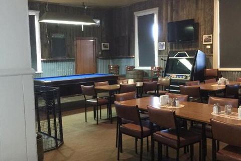 Snake Valley Hotel - Australia Shopping 2