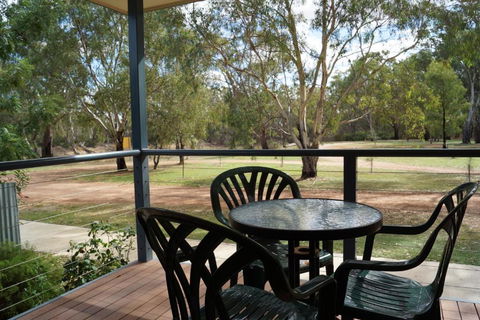 Tooleybuc River Retreat Villas - Australia Shopping 5