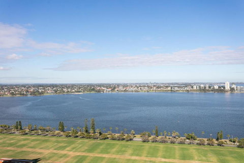 Astra Apartments Perth CBD - Australia Shopping 4