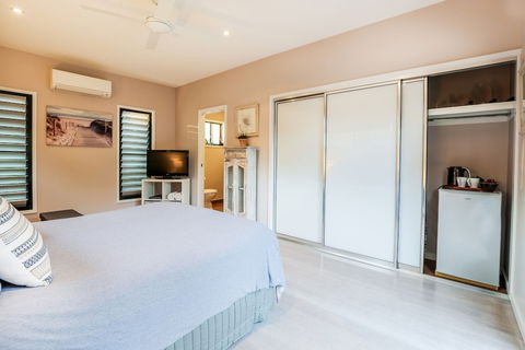 Agnes Water Stays - Bed n Breakfasts 5