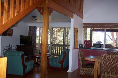 Tall Timbers At Youngs - Local Tourism 5