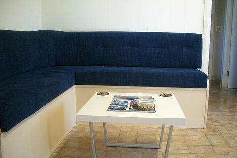 Rainbow Pines Tourist Caravan Park - Accommodation Australia 4