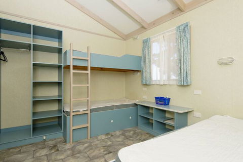 Rainbow Pines Tourist Caravan Park - Accommodation Australia 2