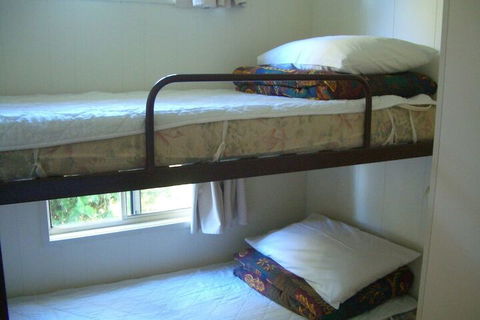 Rainbow Pines Tourist Caravan Park - Accommodation Australia 3