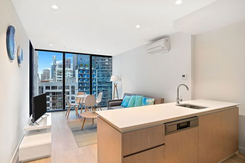 IFSuites (IFSTAYS) EQ Tower - Accommodation Australia 6