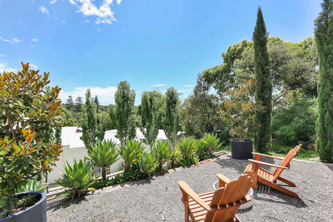 Barossa White House - Local Tourism 4