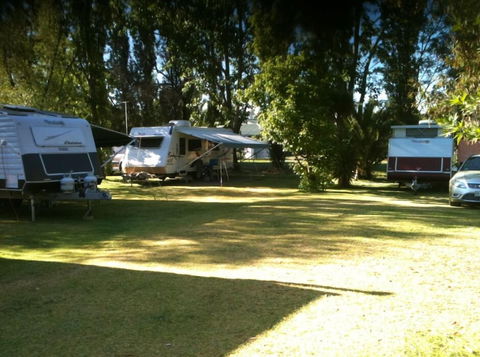 Nagambie Caravan Park & Motel - Bed n Breakfasts 4
