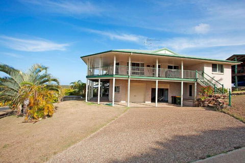 Verandahs - Accommodation Australia 6