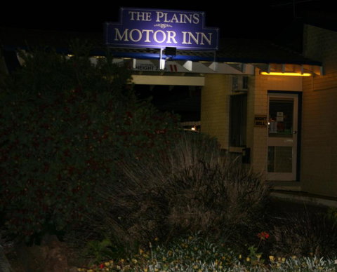 The Plains Motor Inn - Accommodation Australia 1