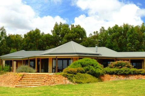 Rural Hideaway - Accommodation Australia 0