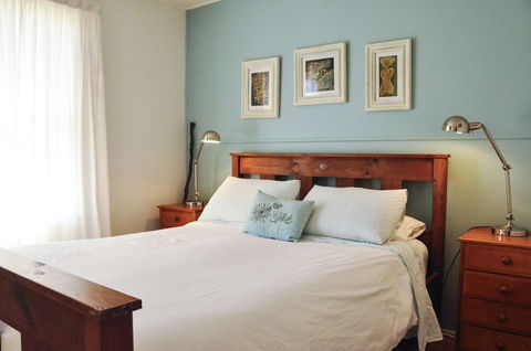 FALMOUTH Seadrift Cottage - Accommodation Australia 5