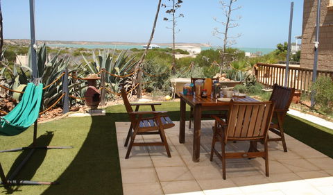 Shark Bay B & B - Bed n Breakfasts 5