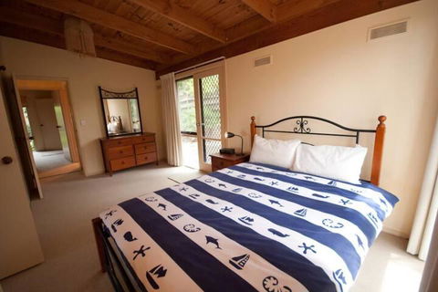 Bronte - Accommodation Australia 3