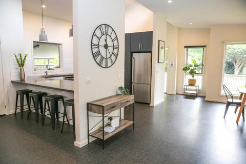 Decked Out At Bright - Australia Shopping 5