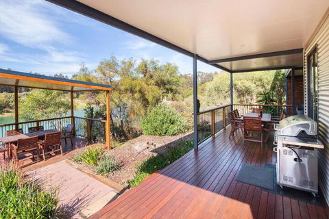Wirraway Luxury Chalet - Accommodation Australia 5