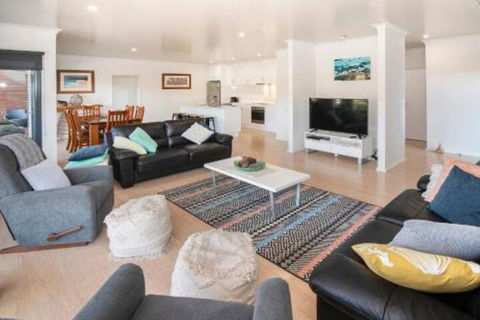 Wirraway Luxury Chalet - Accommodation Australia 2