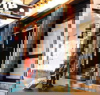 The Capsule Hotel - Hostel - Accommodation Australia