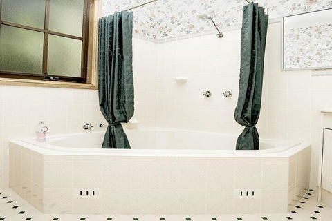 Kalimna Spa Room - Accommodation Australia 2