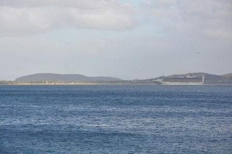 Rivermouth On Kingston Beach - Local Tourism 1