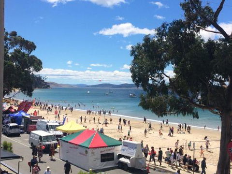 Rivermouth On Kingston Beach - Local Tourism 5