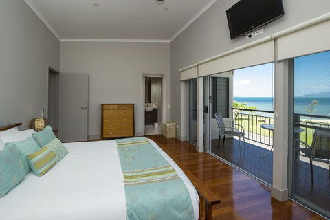 Magnetic Docks Townhouse 9 - Accommodation Australia 4