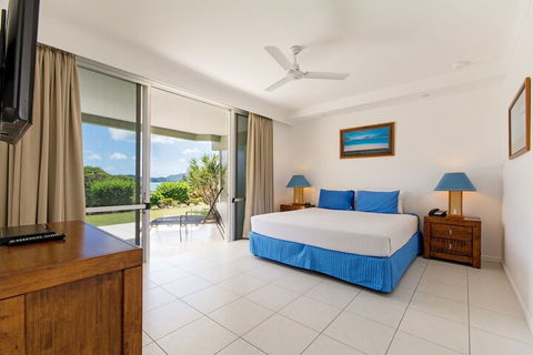 Beach Front Lagoon Lodge Apartments - Accommodation Australia 5